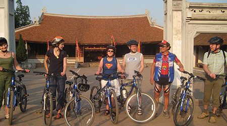 Hanoi Countryside Biking Tour With Dong Ngac Cultural Village – Half Day