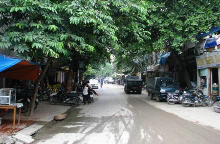 Van Don Street, Hai Ba Trung District, Hanoi