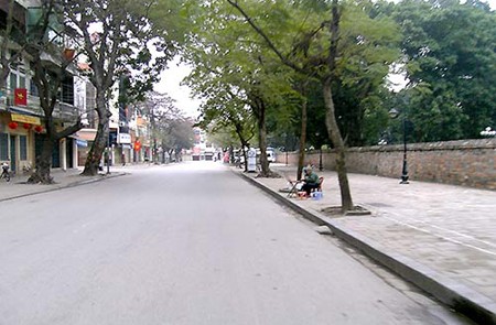 Van Mieu Street, Hanoi