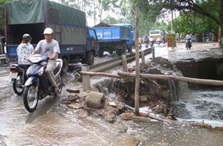 Yen Xa Road, Thanh Tri, Hanoi