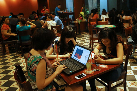 It is easy to access the internet in Hanoi