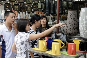 Nearly 116 Billion for Ceramic Exhibition at Bat Trang Village