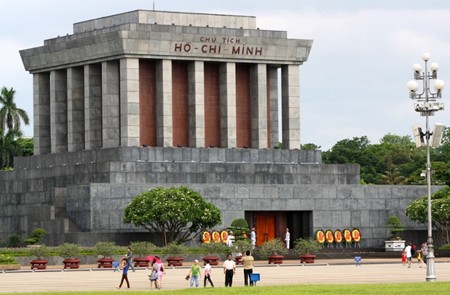 Ba Dinh Square, Hanoi to be Praised by Argentinas Newspaper