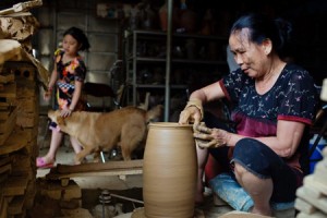 Huong Canh Pottery Village