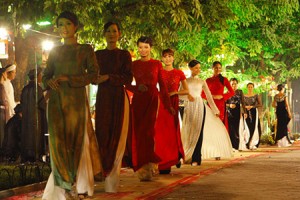 Special Showcase of Ao Dai to be Held on Ha Noi Ancient Street