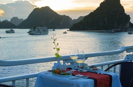 Romantic Dining on the sundeck, V Spirit Cruise