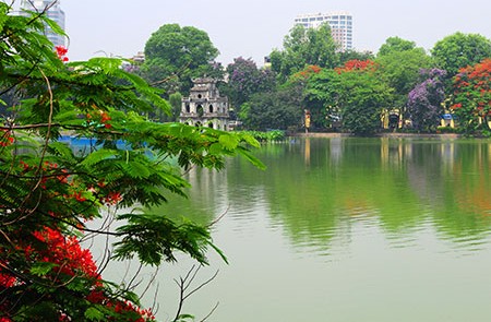 Hoan Kiem Lake