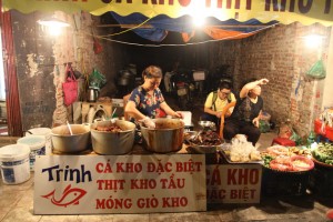 Food vendors in Hang Be Market