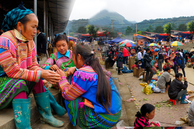 Local Hmong Market in Sapa