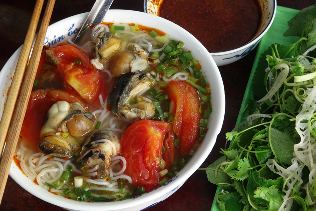 Rice noodles with snails - Bun oc