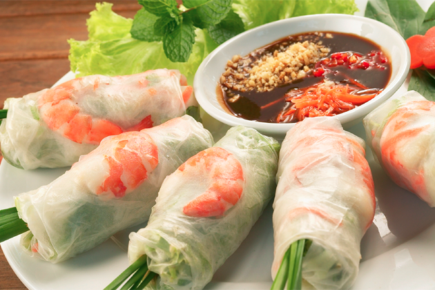 Vietnamese fresh spring rolls