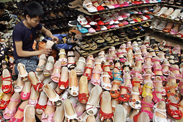 Many items and home decorations are sold in Hanoi