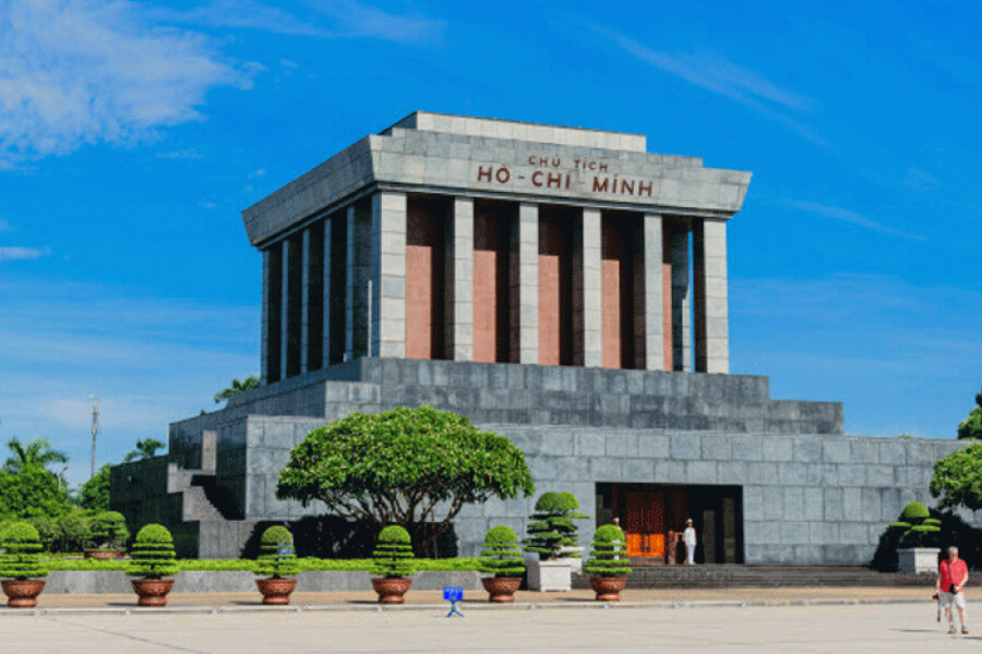 Ho Chi Minh Mausoleum - Hanoi Travel Packages