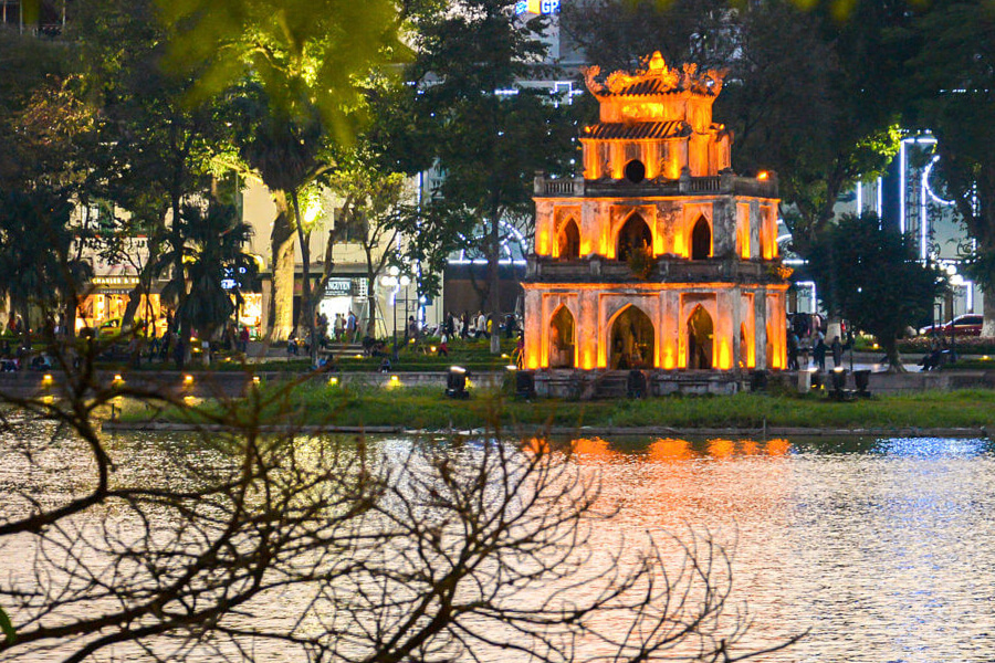 Hoan Kiem Lake - My Hanoi travel packages