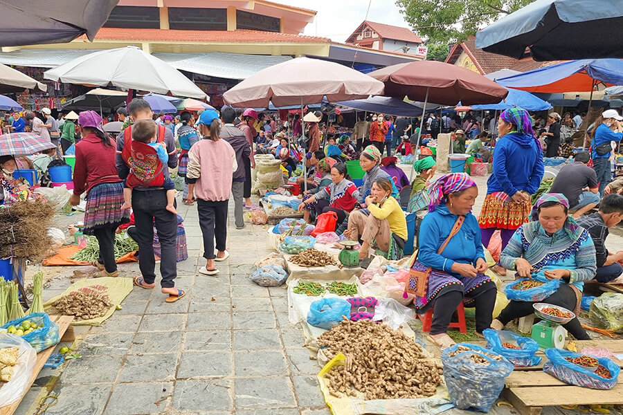Local Market in Sapa- My Hanoi Tours