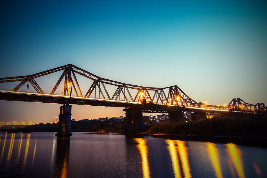 Long Bien Bridge - Hanoi travel packages