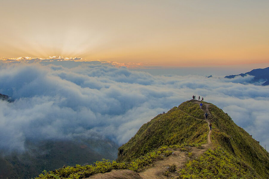 Ta Xua Peak - My Hanoi Tours