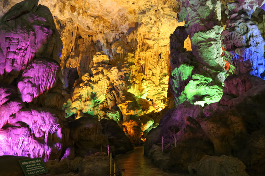 Thien Cung Cave - Hanoi tour packages