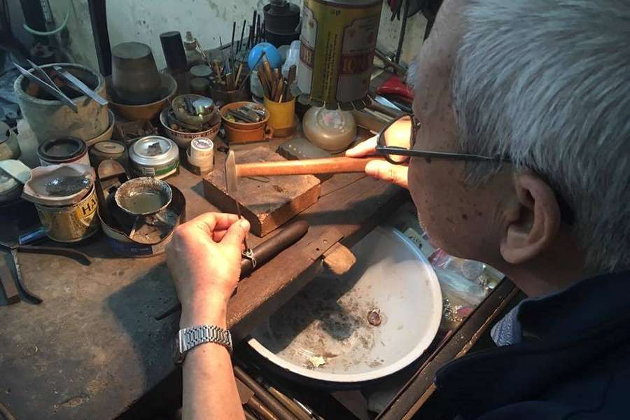 Dinh Cong Jewelry Craft Village Hanoi day tours