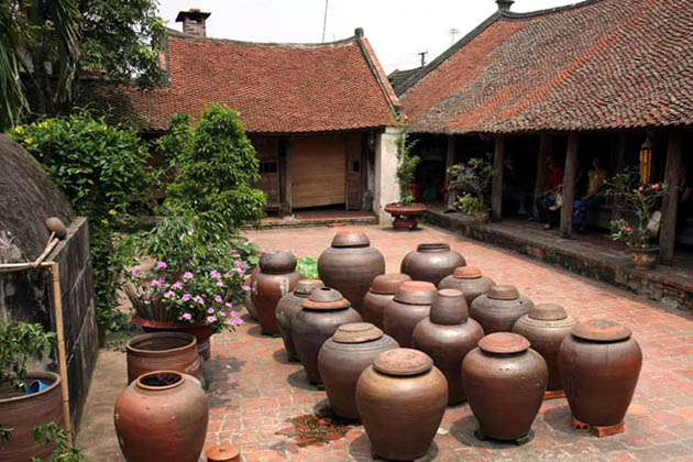 Duong Lam ancient village