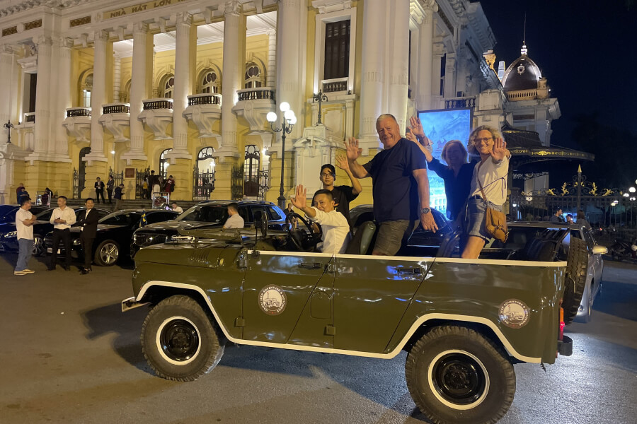 Hanoi By Night Jeep Tour