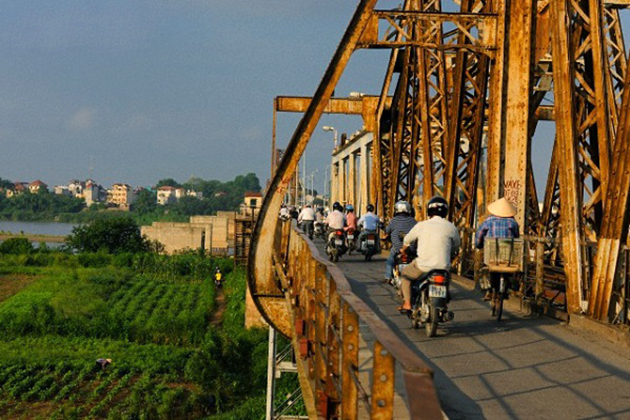 Vietnam, Hanoi, Long Bien Bridge