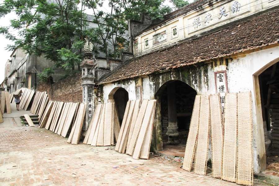 Tho Ha rice paper village -Hanoi village tours